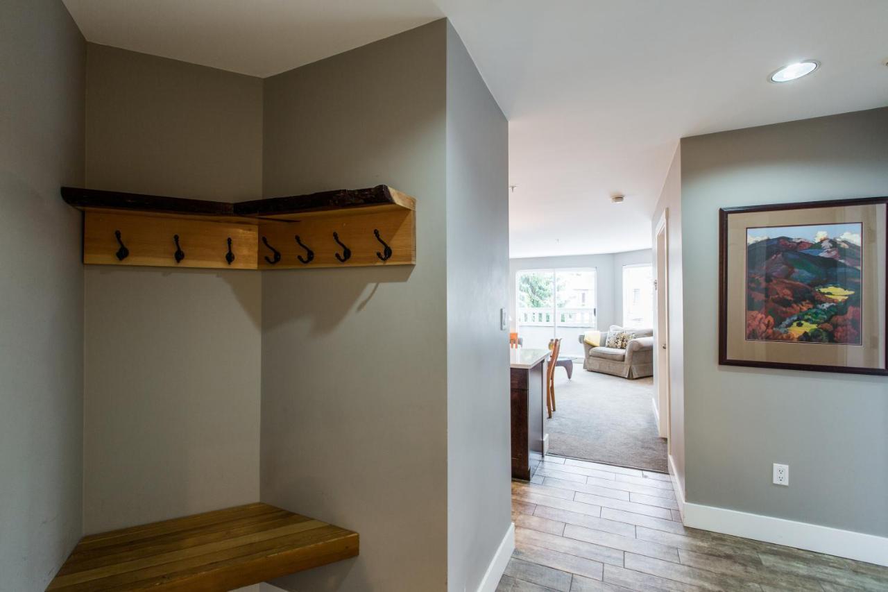 Whistler Blackcomb Vacation Rentals - Village North ภายนอก รูปภาพ