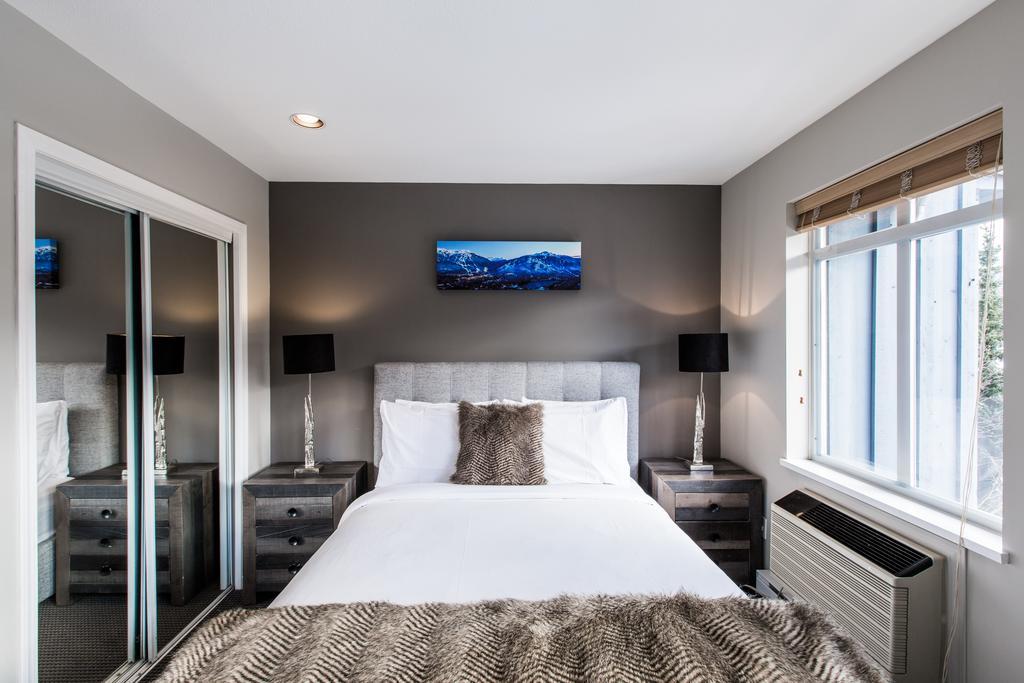 Whistler Blackcomb Vacation Rentals - Village North ภายนอก รูปภาพ