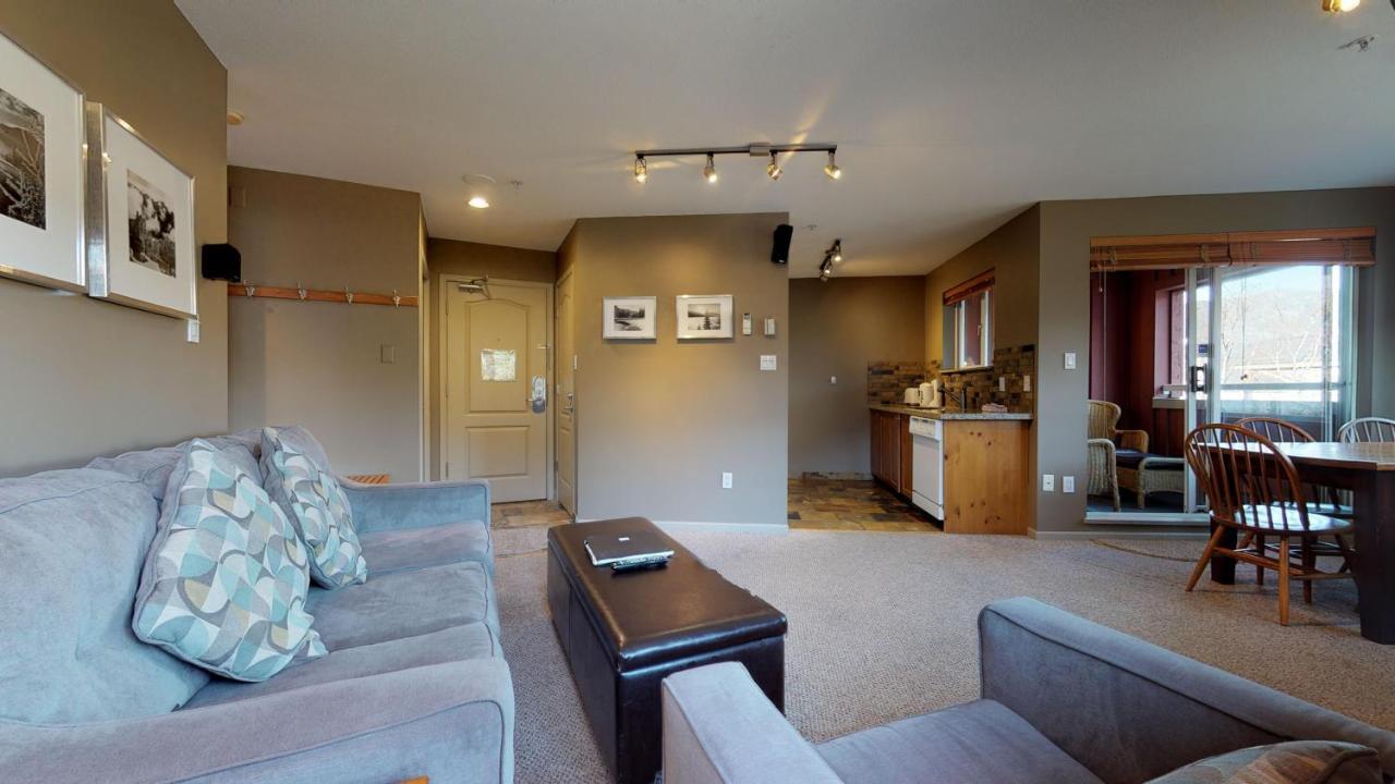 Whistler Blackcomb Vacation Rentals - Village North ภายนอก รูปภาพ