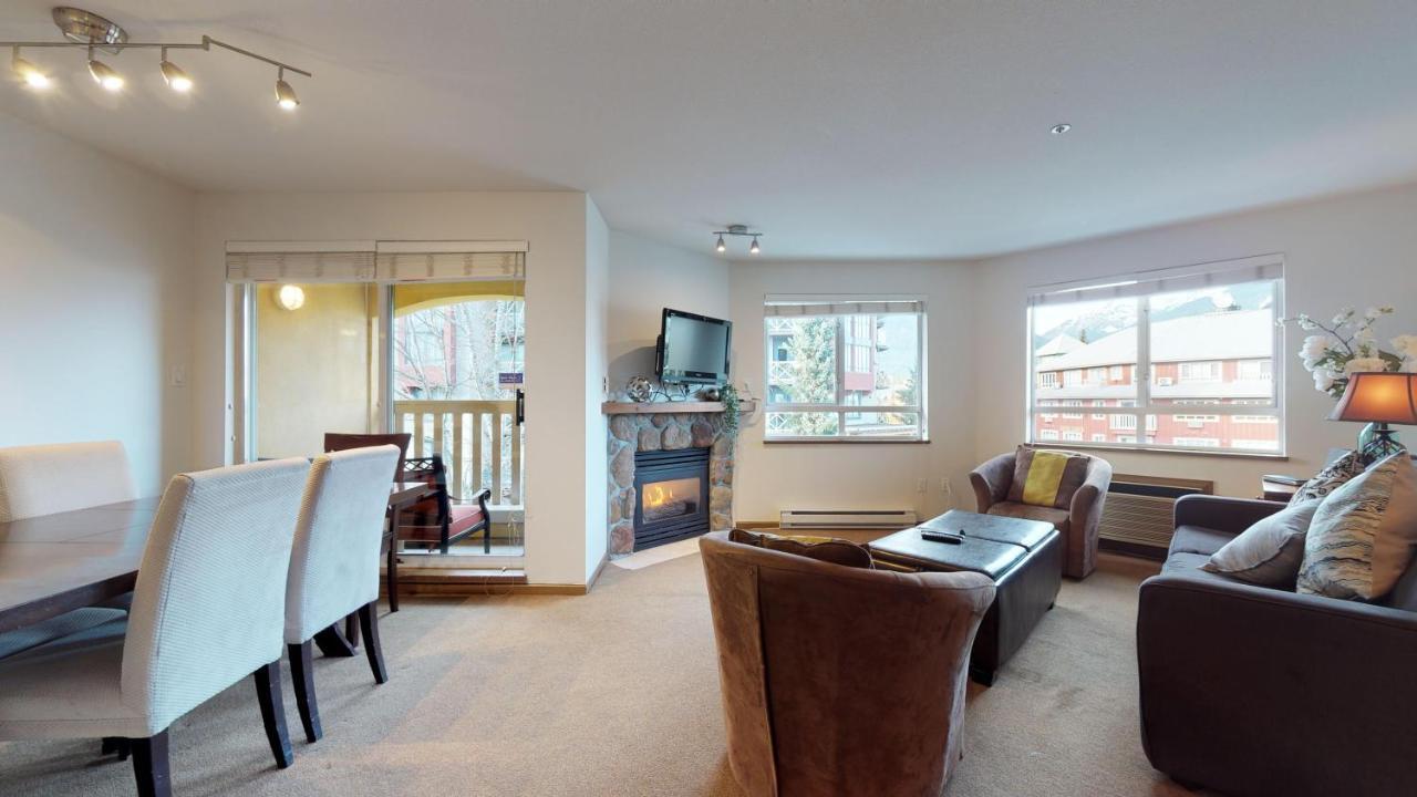Whistler Blackcomb Vacation Rentals - Village North ภายนอก รูปภาพ