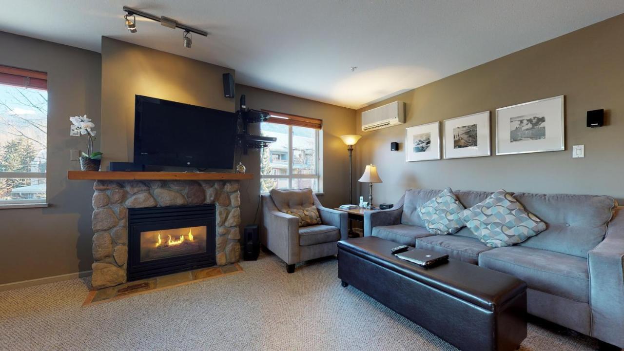 Whistler Blackcomb Vacation Rentals - Village North ภายนอก รูปภาพ