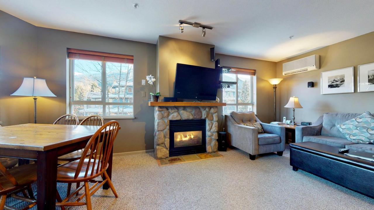 Whistler Blackcomb Vacation Rentals - Village North ภายนอก รูปภาพ